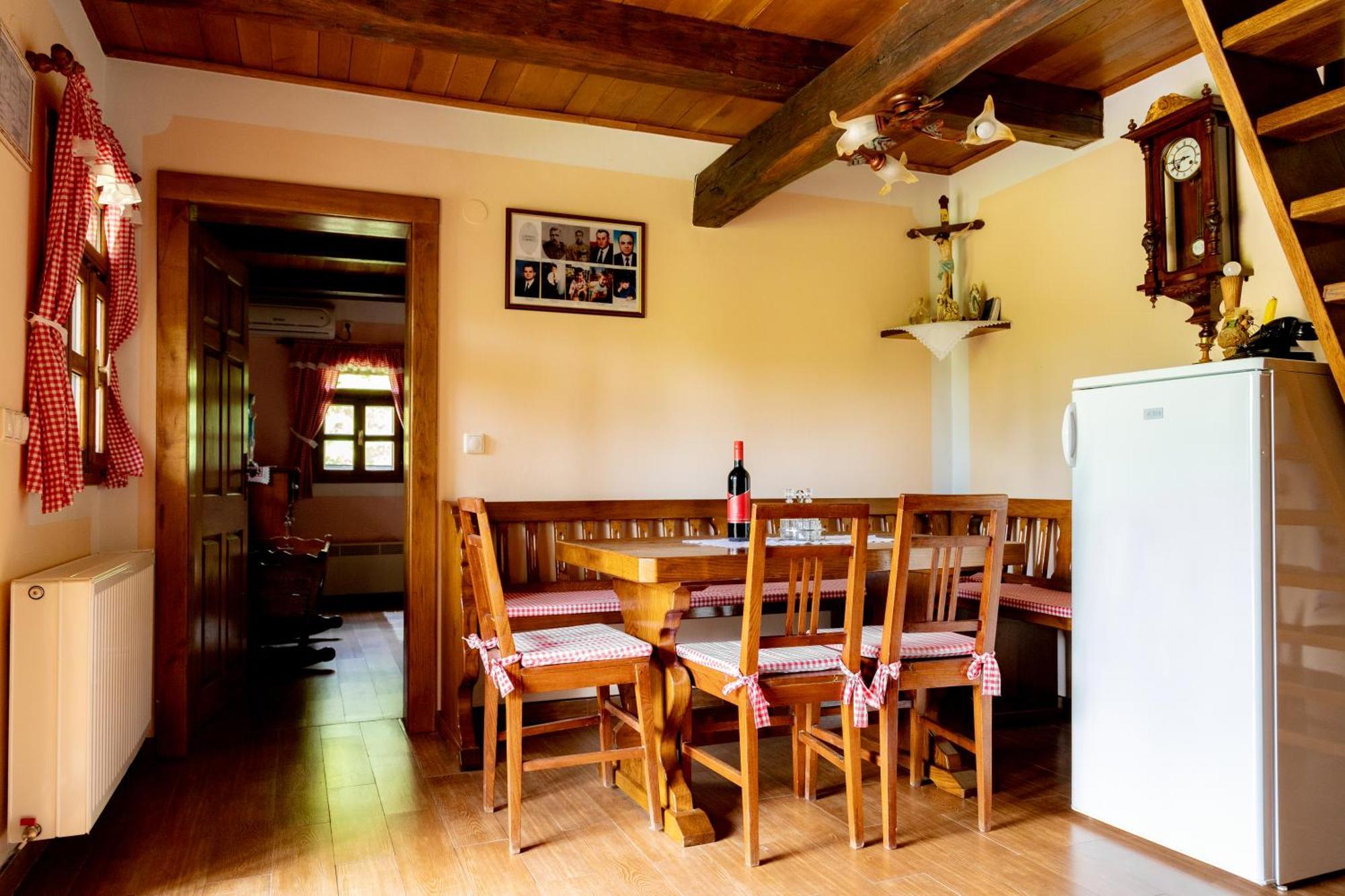 Moslavacka Prica Holiday Homes Mala Ludina Room photo